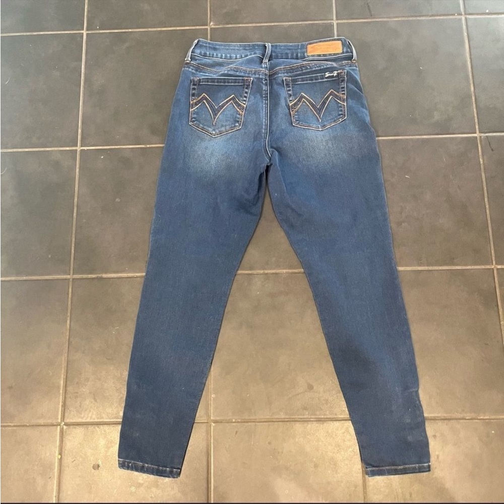 SEVEN7 Medium Wash Straight Leg Jeans with Button Hem - Picture 3 of 5